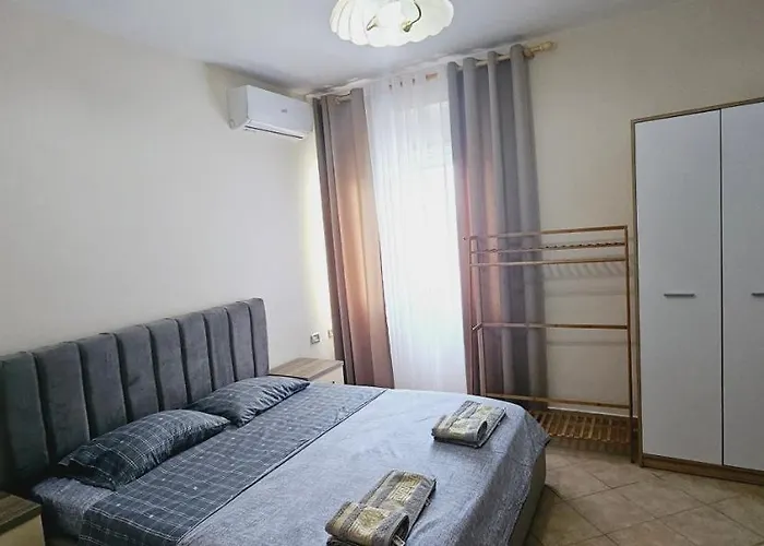 New Bazaar Side Bliss 2 Bed With Free Garage Appartement *