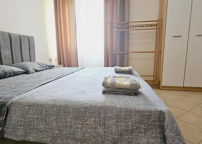 New Bazaar Side Bliss 2 Bed With Free Garage *