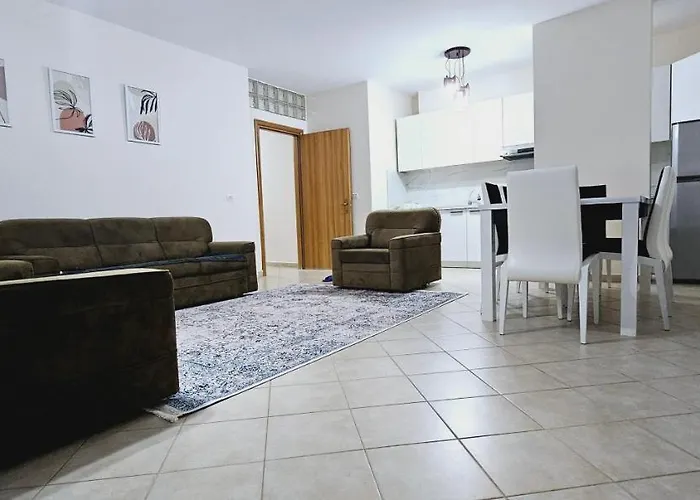 Appartement New Bazaar Side Bliss 2 Bed With Free Garage