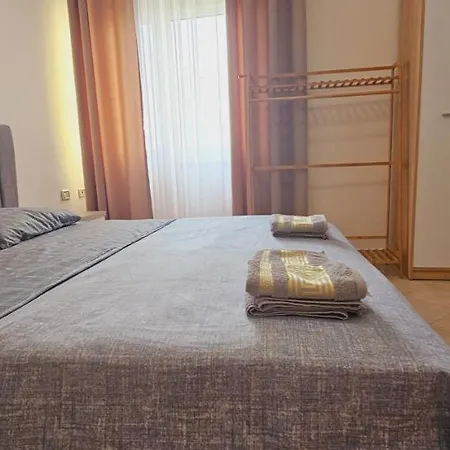 New Bazaar Side Bliss 2 Bed With Free Garage Apartment Tirana