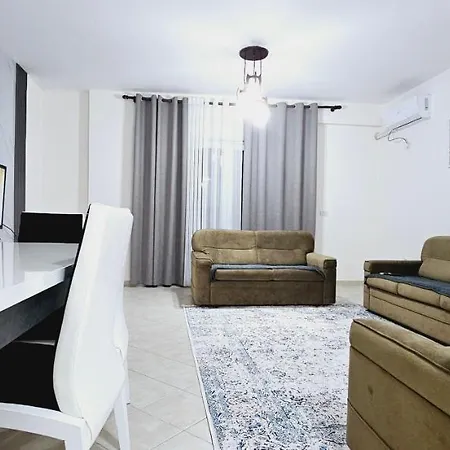 Apartment New Bazaar Side Bliss 2 Bed With Free Garage