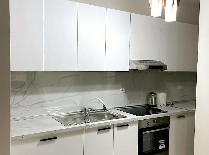 New Bazaar Side Bliss 2 Bed With Free Garage *